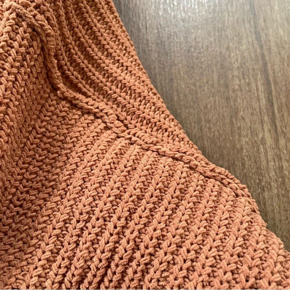 Aerie oversized knit sweater, size M - Picture 7 of 11
